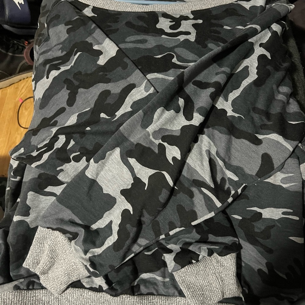HERZON Camouflage Sweatshirt